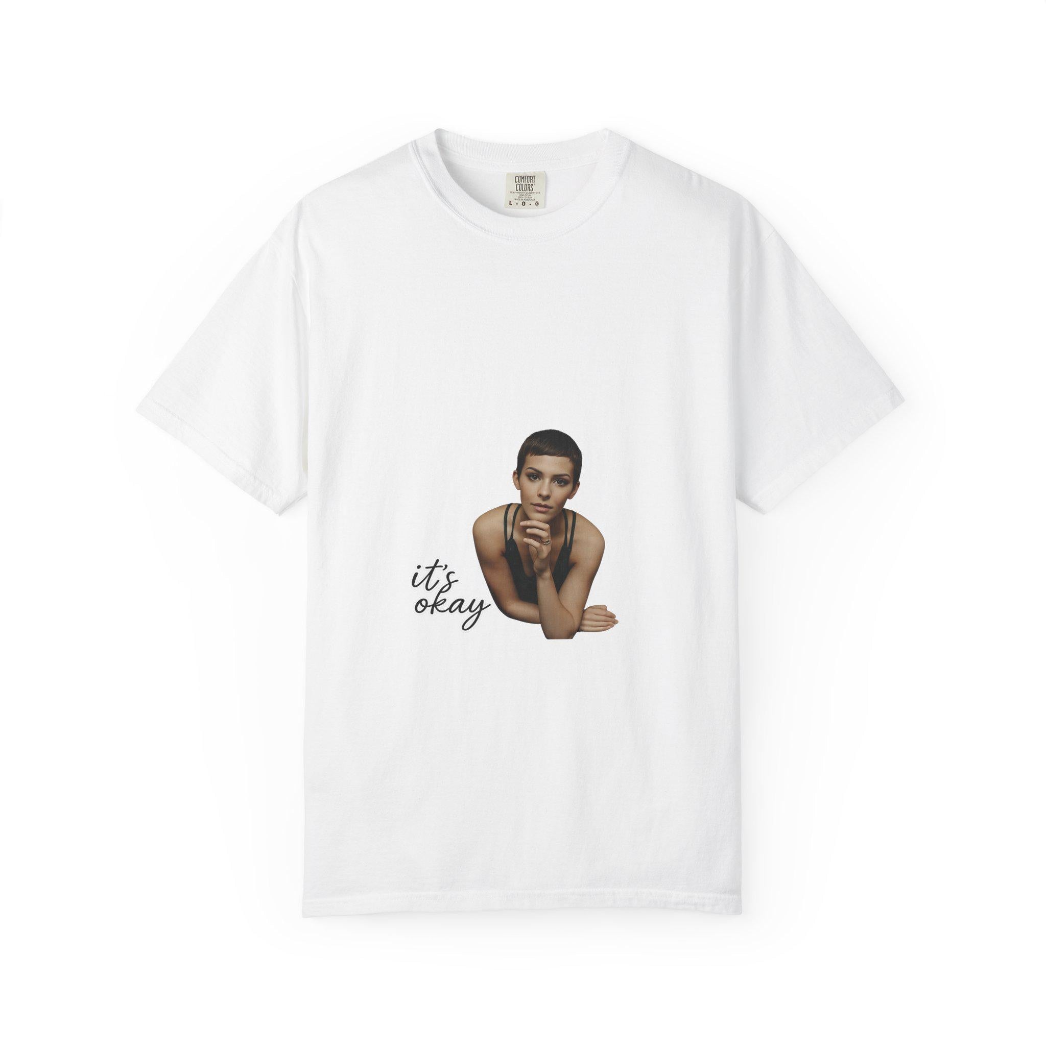 Short-Haired Model Illustration it's okay T-Shirt | Graphic Tee
